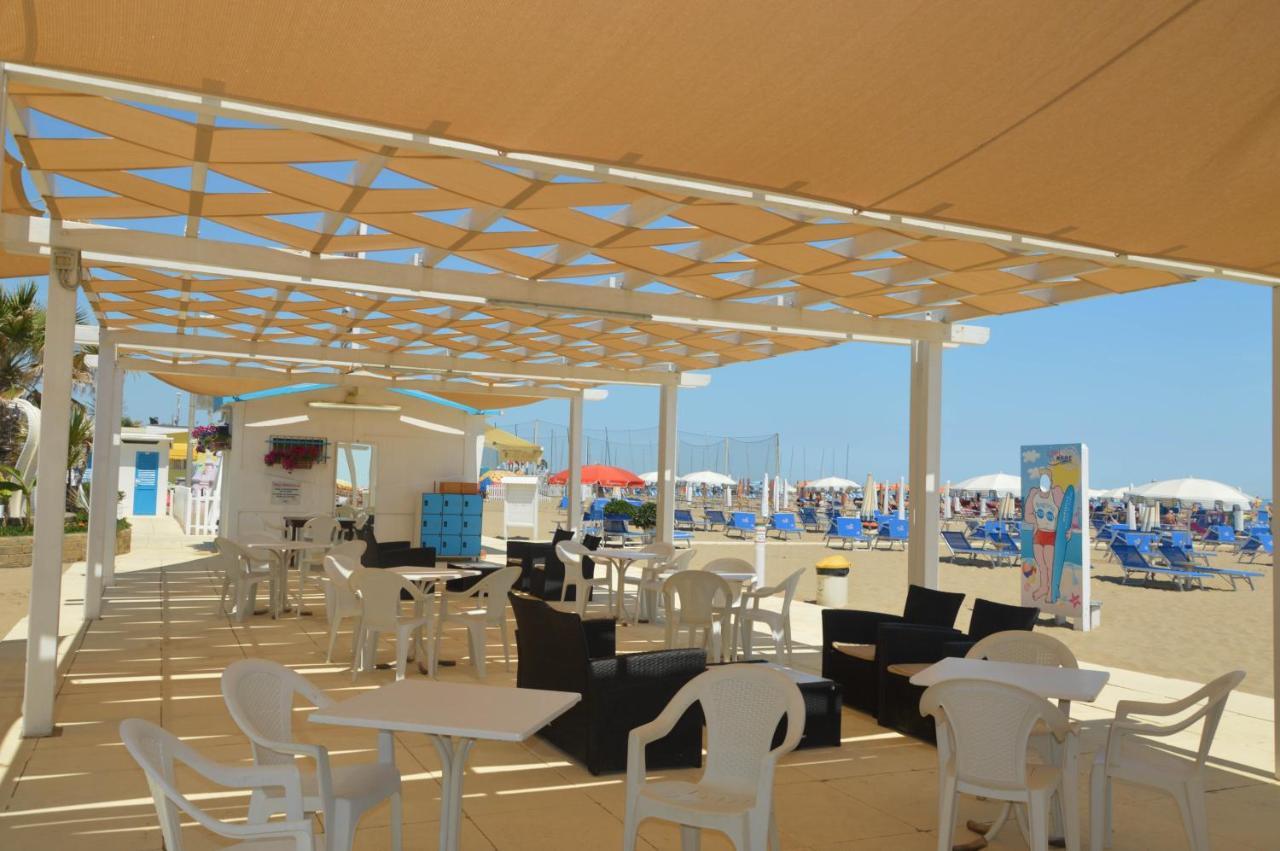 Hotel Karin Marebello Екстер'єр фото